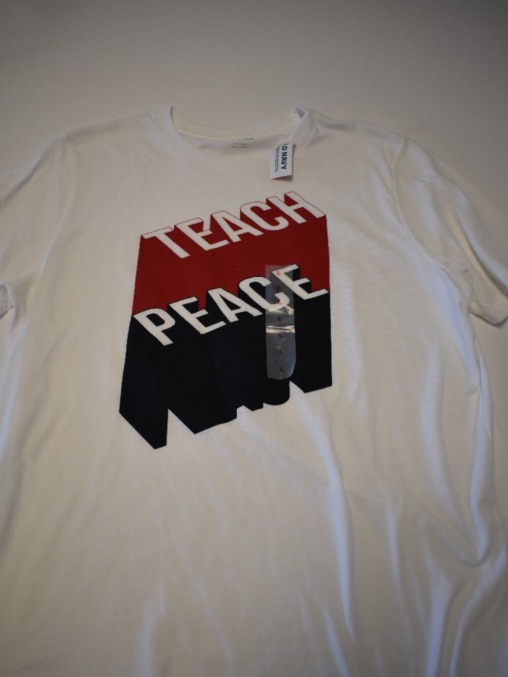 Old Navy Teach Peace Graphic T-Shirt White Short Sleeve Tee Size Large